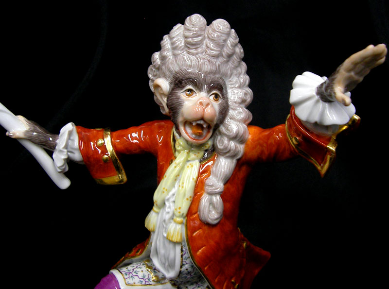 アンティークドイツ 楽隊フィギュリン 笛を吹く正装したモンキー 猿の