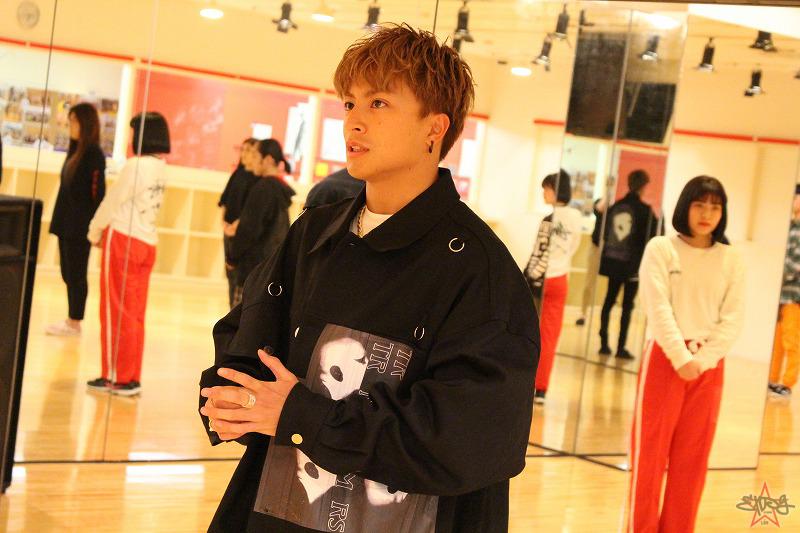 ストア 白濱亜嵐 ハーフジップ マーチャンダイズ vertical garage 白濱