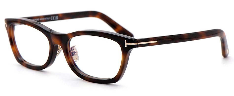 新光堂｜トムフォード「JAPAN 2025 SS コレクション」より、エレガント