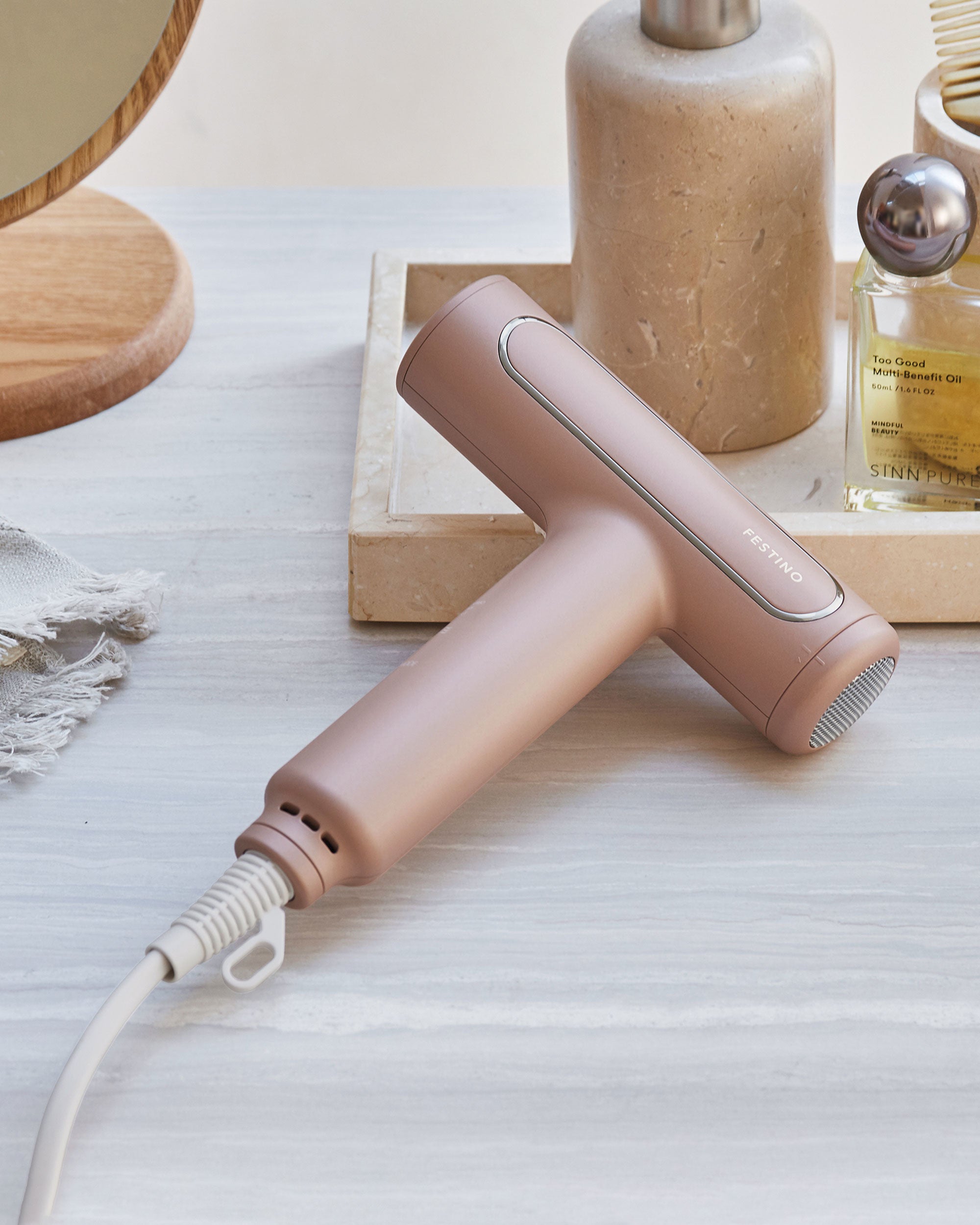 ヘアドライヤー FESTINO Tsuyua Moist Dryer ツヤモイストドライヤー