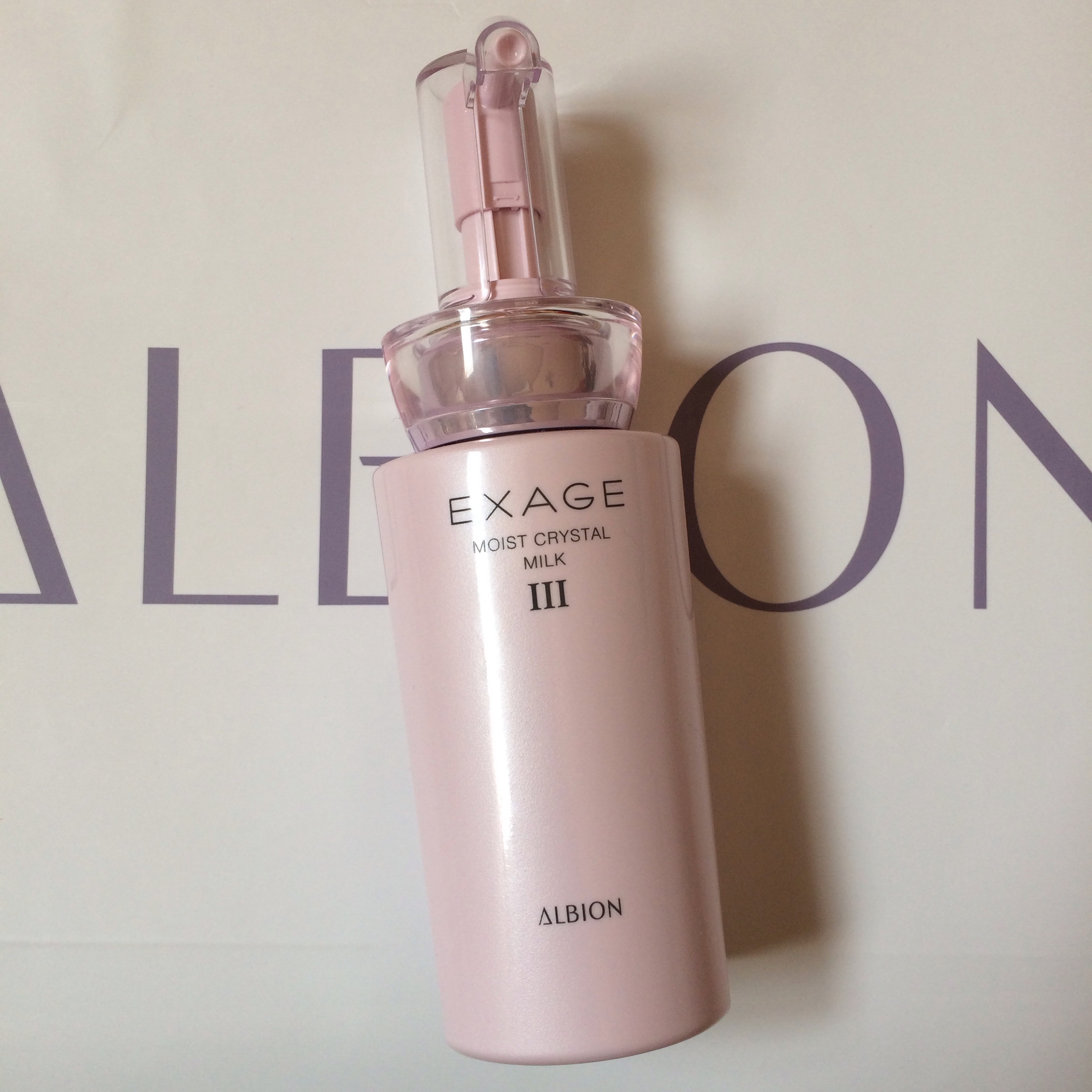 アルビオン / エクサージュ モイストクリスタル ミルク III (旧)の公式