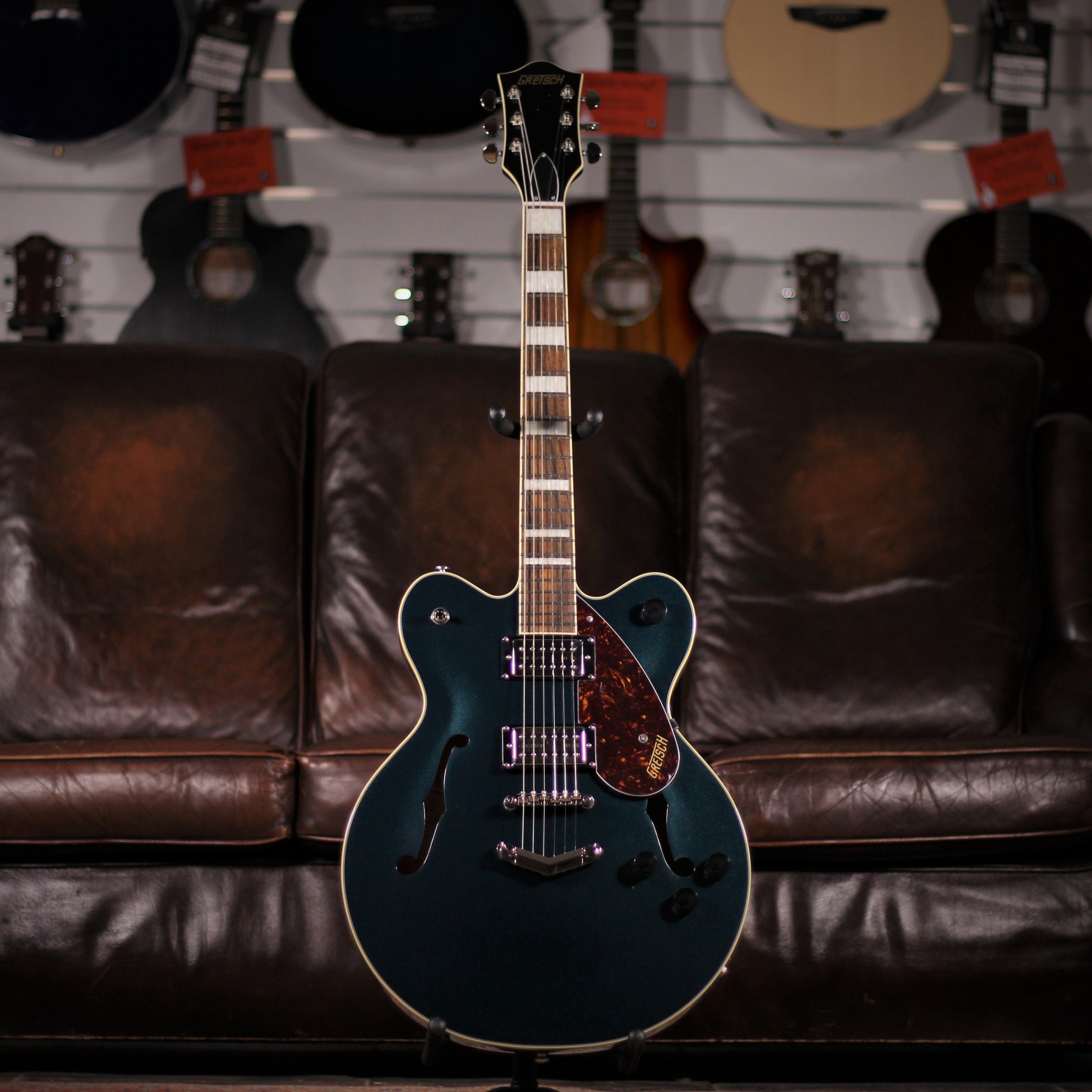 Gretsch G2622 Midnight Sapphire | Semi-Acoustic Guitars Derby