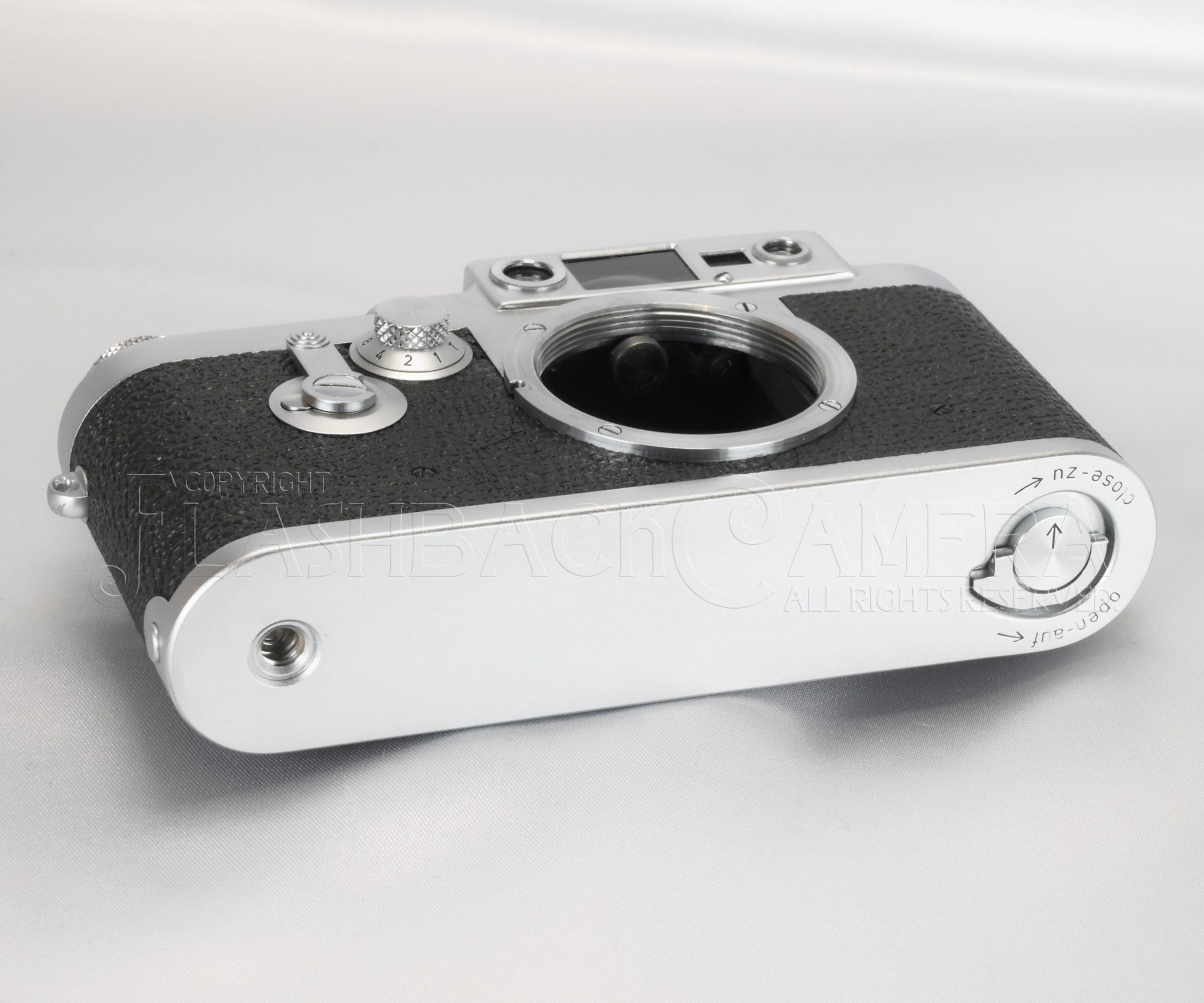 Leica IIIg – FLASHBACK CAMERA