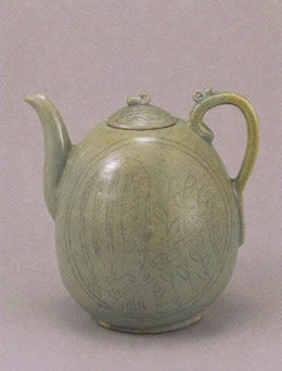 収蔵品の解説-中国 韓国人気作家 趙宗 作 陽刻浮彫 雲龍文様 青磁