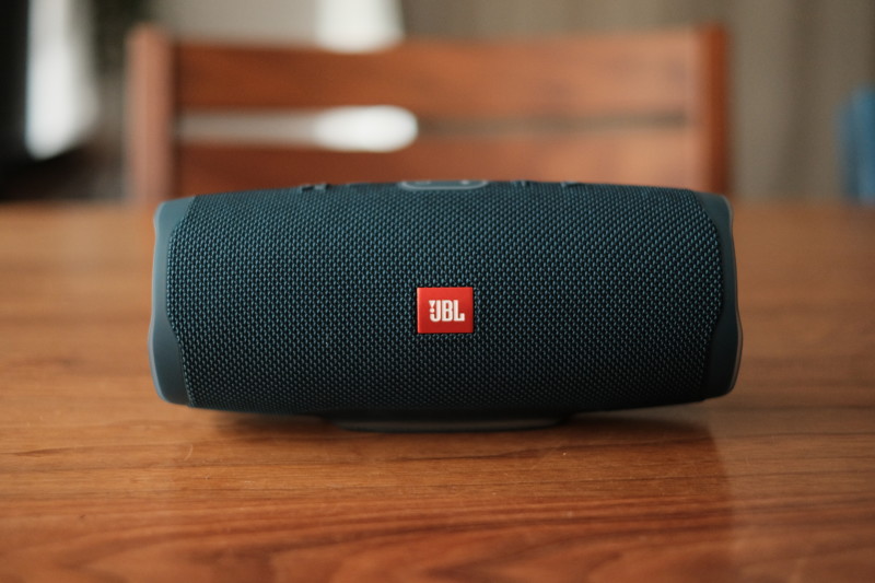 JBL Charge 4 ブラック Bluetoothスピーカー 【公式通販】