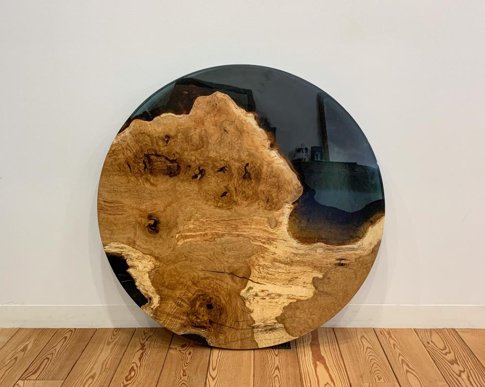 ナラの円形レジンテーブル「ガーランドデザインワークス」レジン