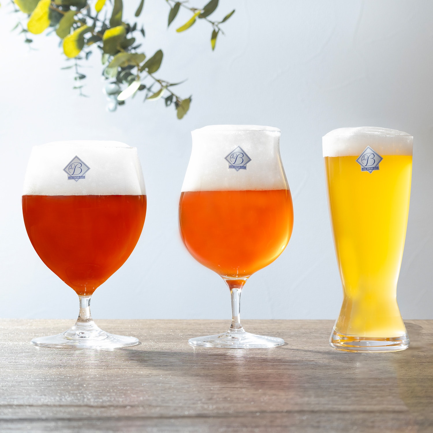 Yahoo!オークション -「ボヘミアガラス人形」の落札相場・落札価格