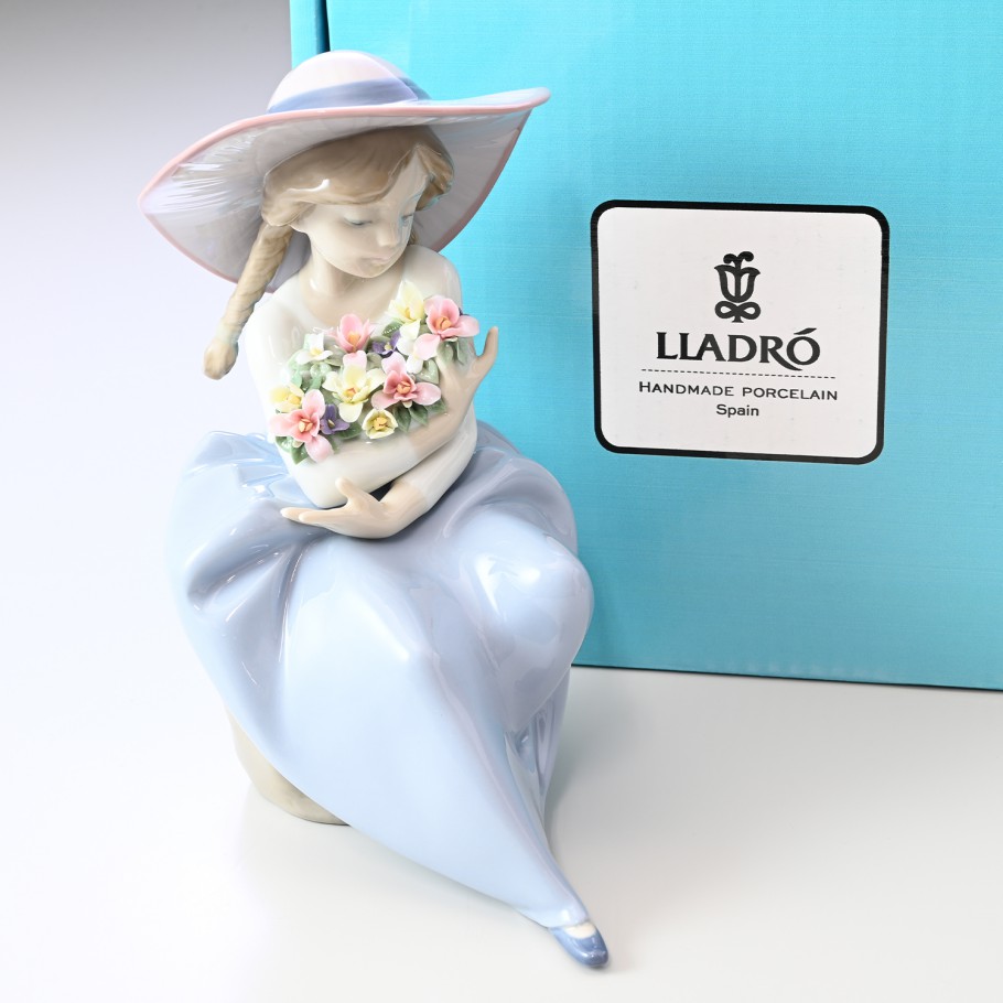 LLADRO リヤドロ バレンシアの少女（花かご）1398 フィギュリン 箱付