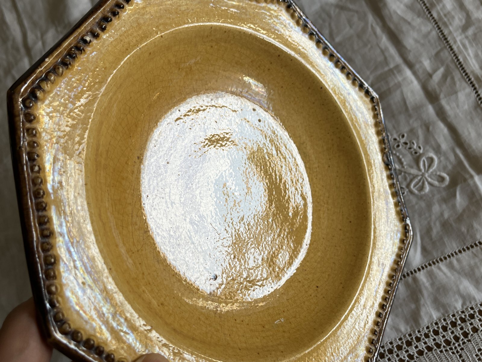 南仏陶器 ヴァロリス 黄釉 焦茶釉 オクトゴナル深皿 24cm [202509−22]