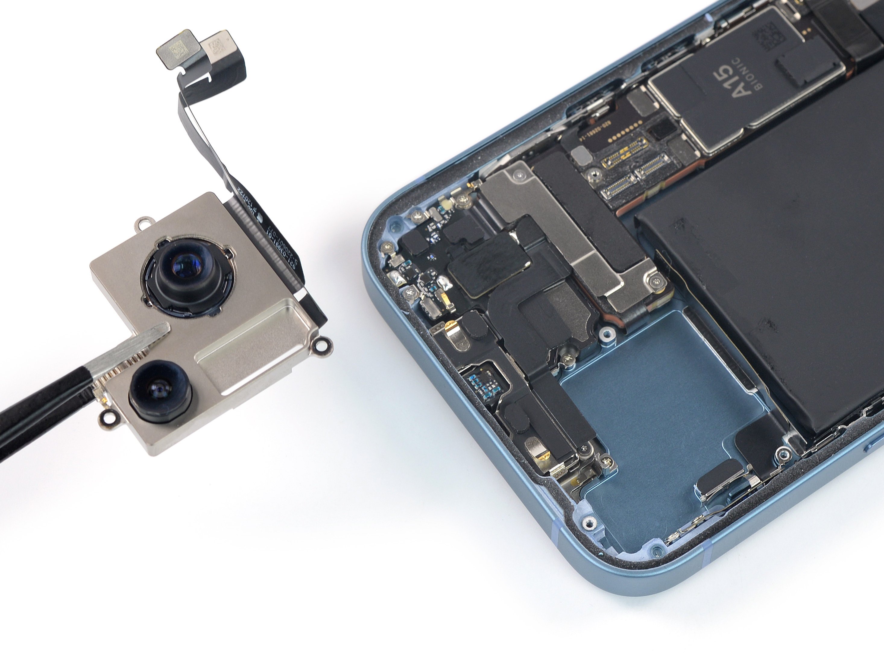 iPhone 14 リアカメラの交換 - iFixit 修理ガイド