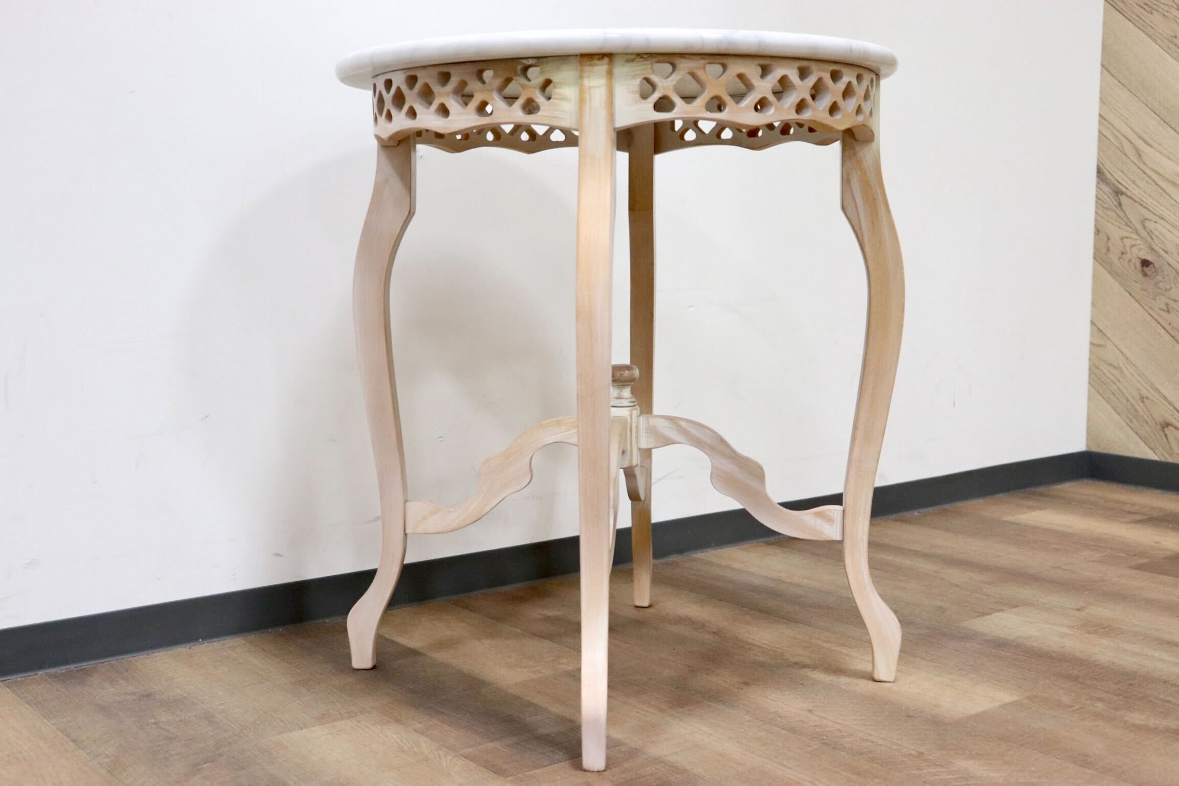 アンティーク イタリア サイドテーブル 猫脚 象嵌 彫刻 アンティーク調