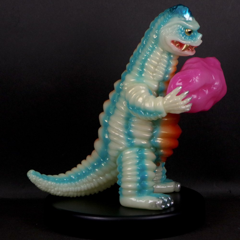 STRANGE GALLERY レッドキング(蓄光) ソフビ ウルトラマン 11月25日(土