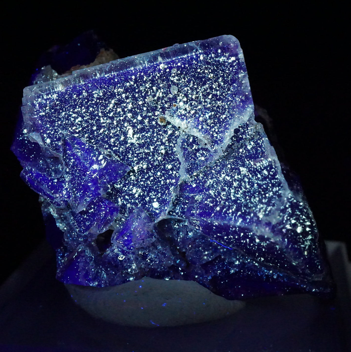 中国 新疆ウイグル自治区産 フローライト 鉱物標本 中国 新疆ウイグル