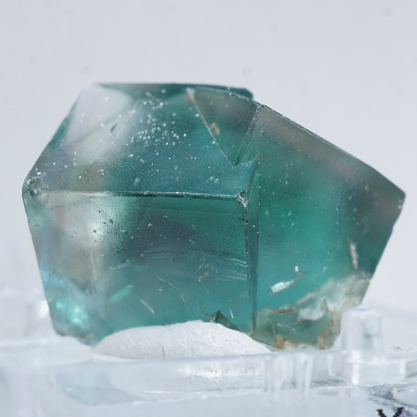 バライト上のボトリオイド蛍石