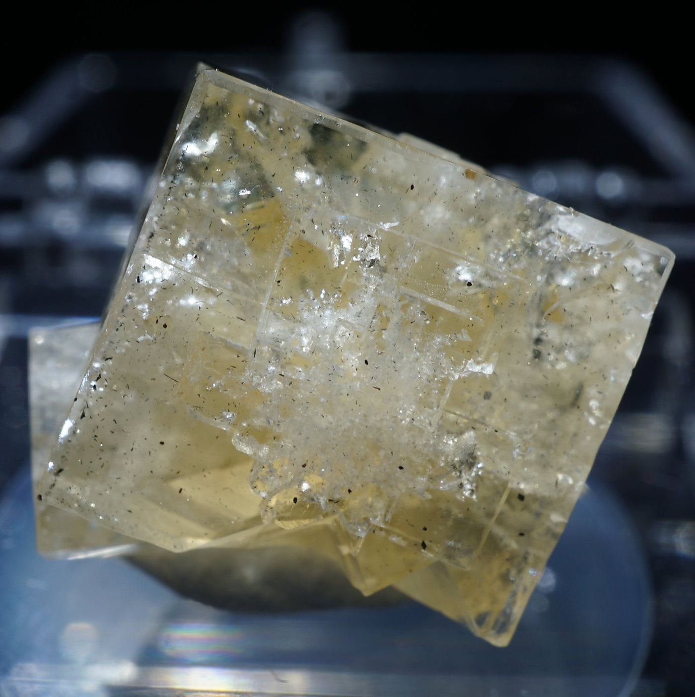 白蛍光》フランス産 フローライト – 天然石ハッピーギフト