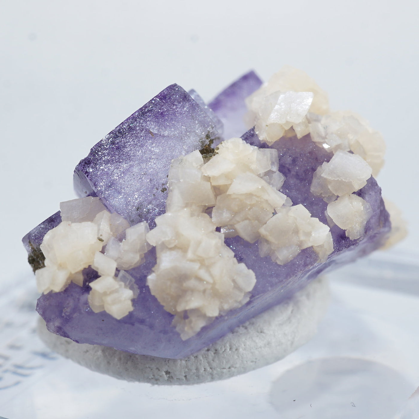 中国 ヤオガンシャン産 フローライト・ドロマイト – 天然石ハッピーギフト