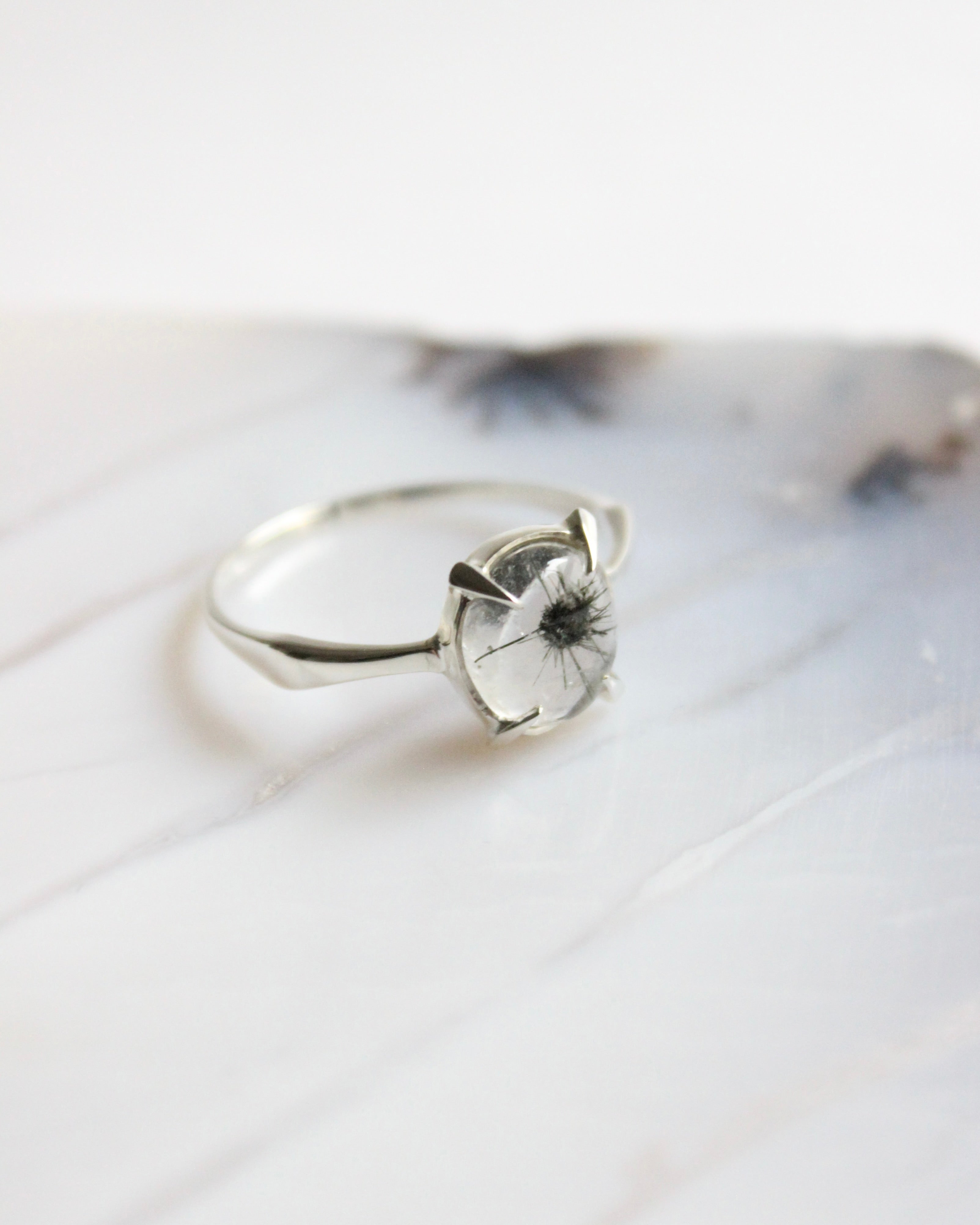 アクチノライトインクォーツリング – Haruka Ozone online store