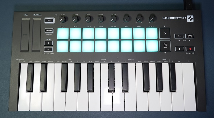 Ableton Liveに最適】LaunchKey Mini MK3レビュー – 音ガジェ探求記