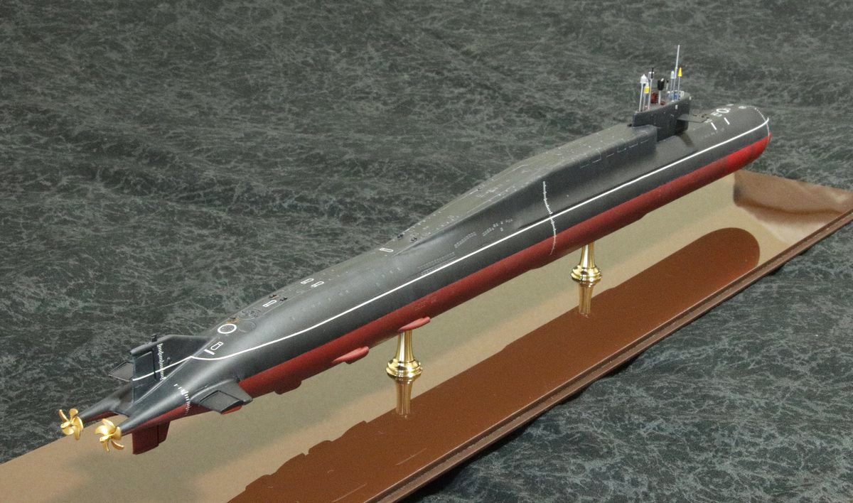 1/350原子力潜水艦「トゥーラ デリフィン デルタIV型」完成写真 – 艦船