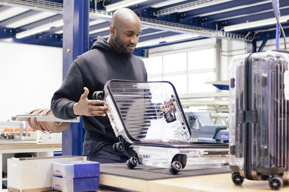 オフ-ホワイト x リモワが透明のコラボスーツケースを発表