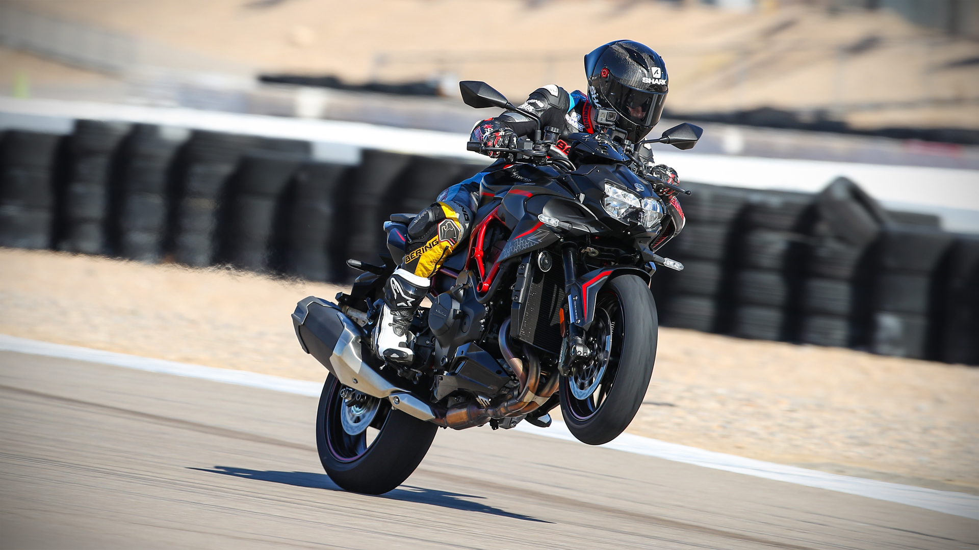 La Kawasaki Z H2 est démesurée - mais n'importe qui peut la