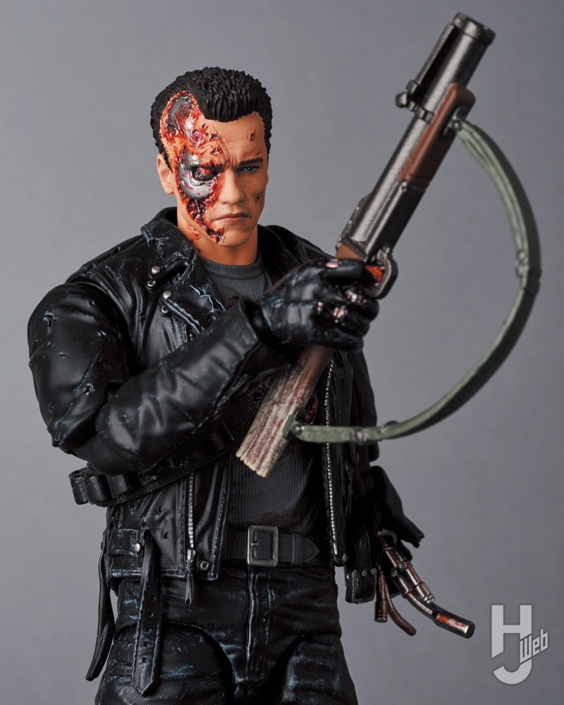 ターミネーター2』激闘のT-800を可動フィギュアでリアルに再現