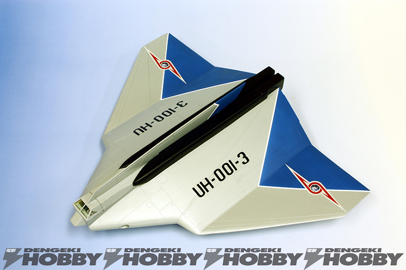 ウルトラセブン』より、人気のウルトラホーク1号が迫力の70cm大型