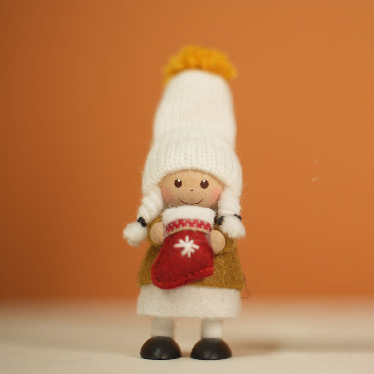 専用出品】 ノルディカニッセ イルムス ソックスを持った女の子 楽天