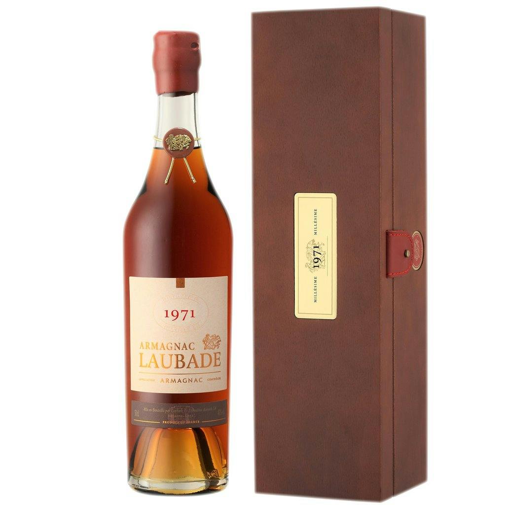 621466.jpg?ar=1&fit=crop&crop=