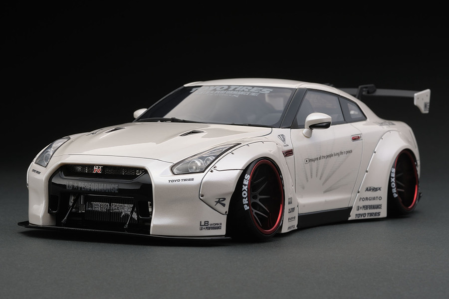 IG0431 1/18 LB WORKS GT-R (R35) White | LINE UP | ignition model