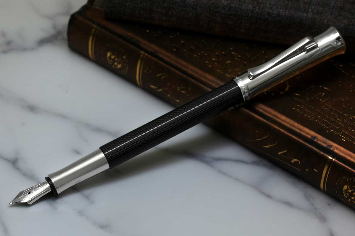 グラフ・フォン・ファーバーカステル（Faber Castell） 万年筆ギロシェ