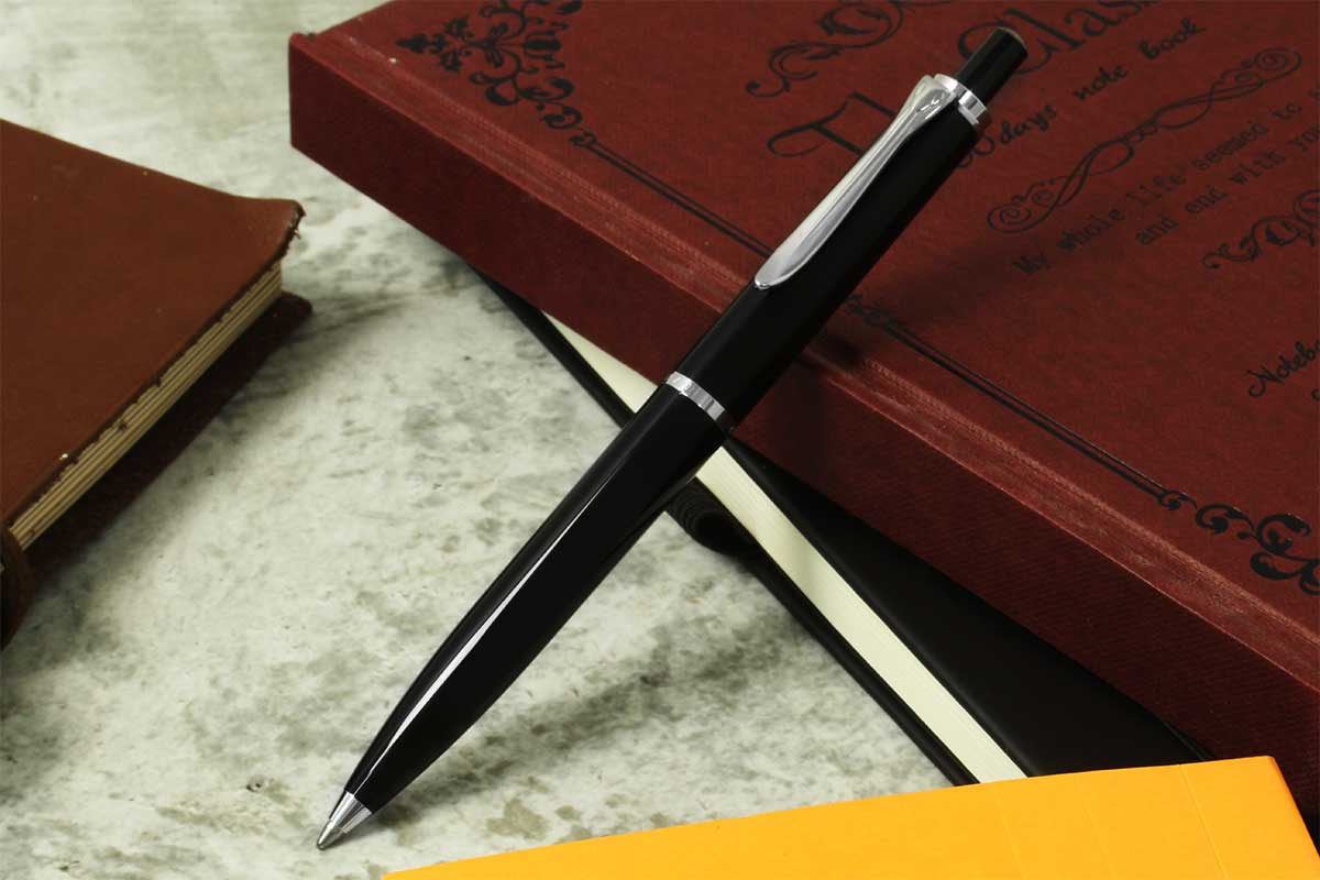 ペリカン（Pelikan） ボールペンクラシック K205 ブラック ボールペン