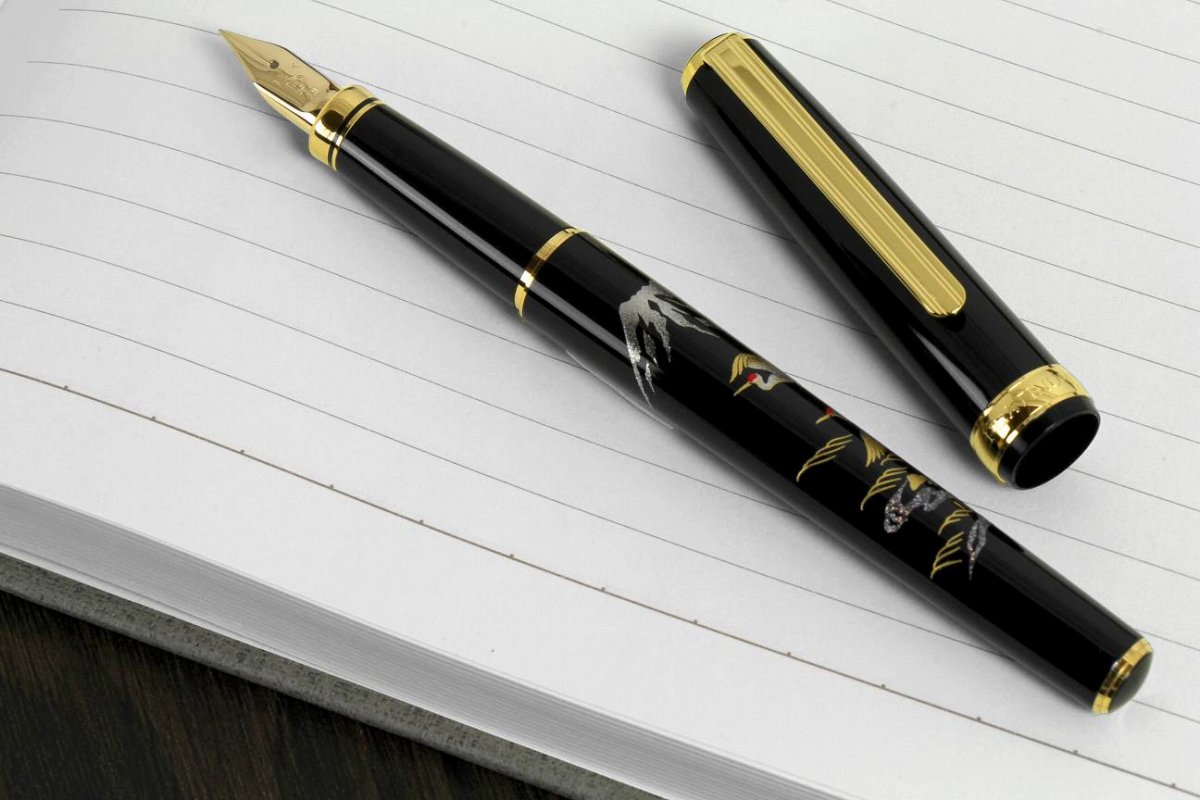 限定品】日本製 万年筆 蒔絵 プラチナム 18K 750 限定品】日本製