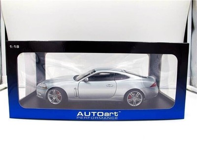 中古】AUTO art JAGUAR XK 2006 COUPE 1:18