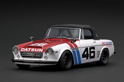 Ignition Model 1/18 DATSUN Fairlady 2000 SR311 Red White RS