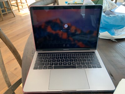 Apple MacBook Pro 13” (512GB SSD, Intel Core i5-6360U, 2.40 GHz