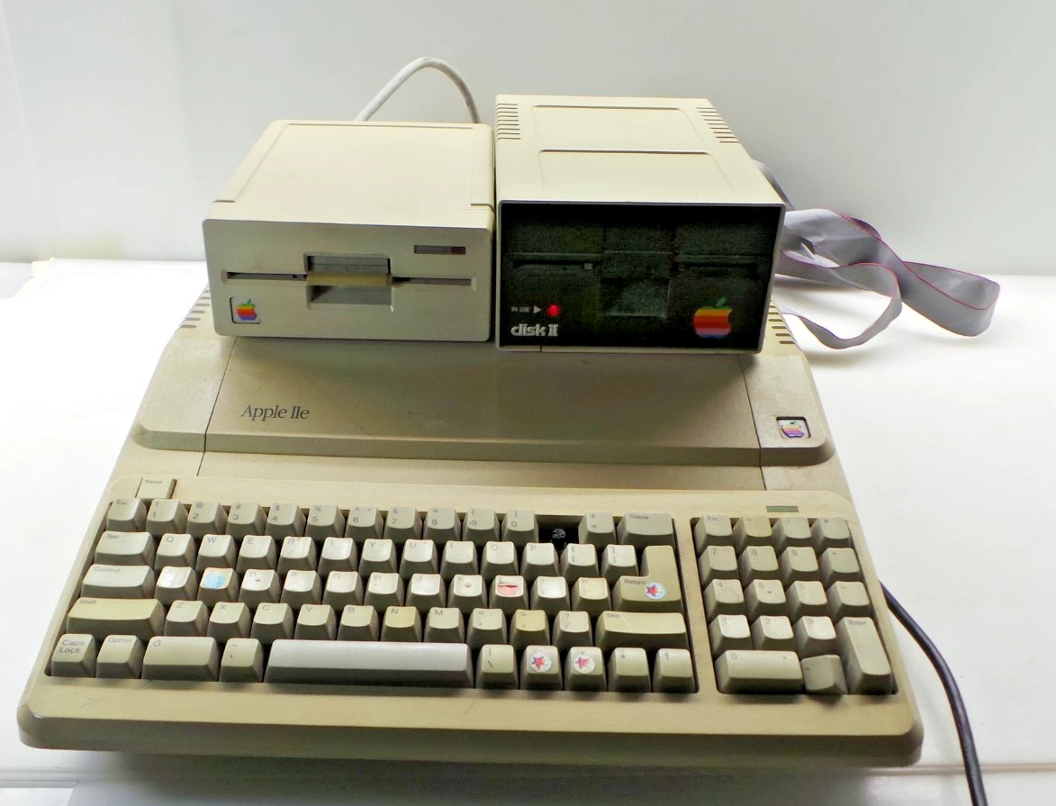 s*w様 ジャンク APPLEⅡe アップル2e アップルコンピューター 周辺機 s