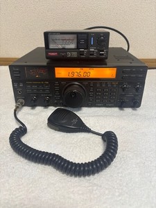 Icom IC-736 トランシーバー Icom IC-736 HF/50MHzトランシーバー