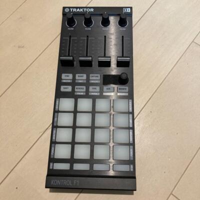 Native Instruments TRAKTOR KONTROL F1 DJ Controller Remix And Re