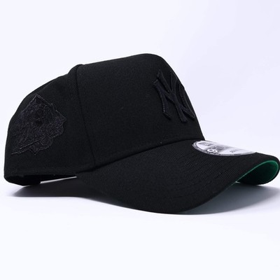 NEW Black New York Yankees 1999 World Series New Era 9Forty