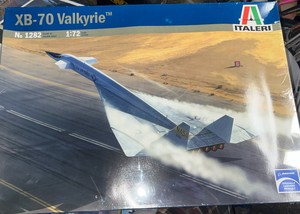 未使用 DRAGON XB-70 VALKYRIE AV-1 NASA 戦闘機 アメリカ空軍試作戦略爆撃