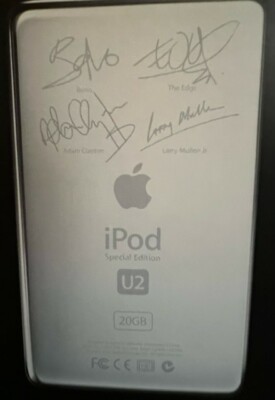 Apple iPod 4th Generation U2 Special Edition | 20 GB | Red | USB