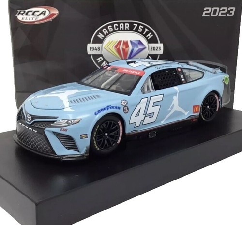 Toyota 2000GT MF10 1967 1:24 Miniature Diecast Scale Model Car