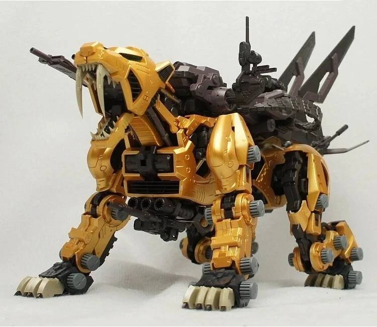 ZOIDS EZ-016 Saber Tiger Gold 1:72 Scale Full Action Plastic | eBay