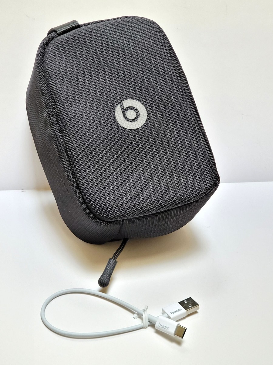 Beats STUDIO Pro Headphones Travel Case plus 10