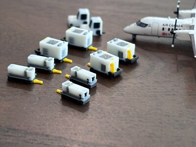 1:400 Model Airport Accessories - 10 Piece Aircraft GPU and A/C