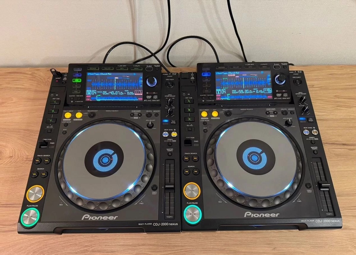 Pioneer CDJ-2000 マルチプレーヤー 2台セット（ハードケース付