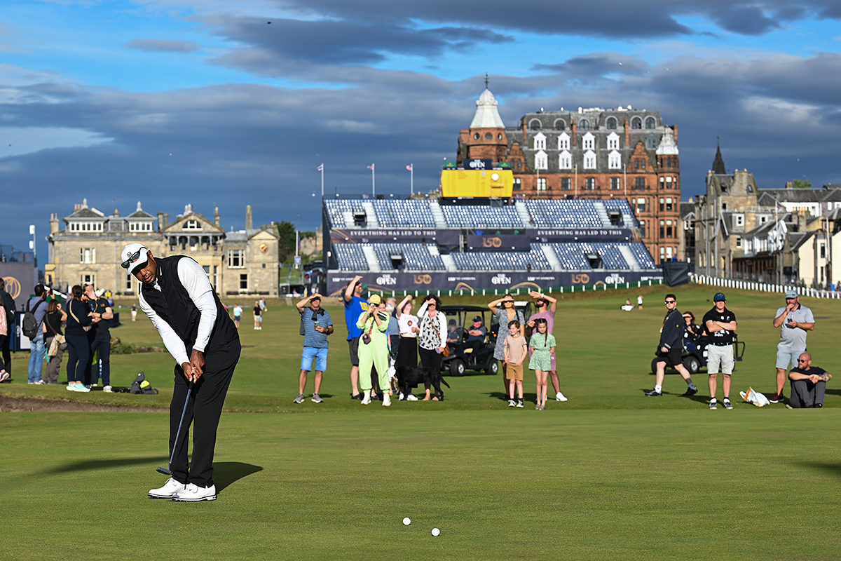 ウッズが聖地セントアンドリュースで練習開始 【PGAツアー 米国男子