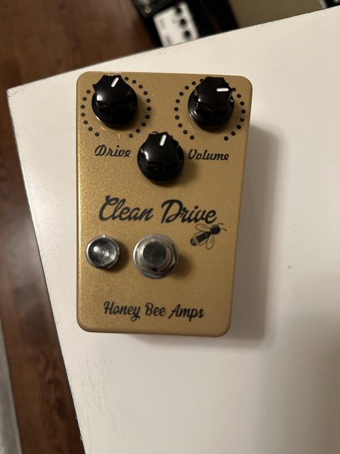 Sold - Honey Bee Amps Clean Drive $120 | The Gear Page
