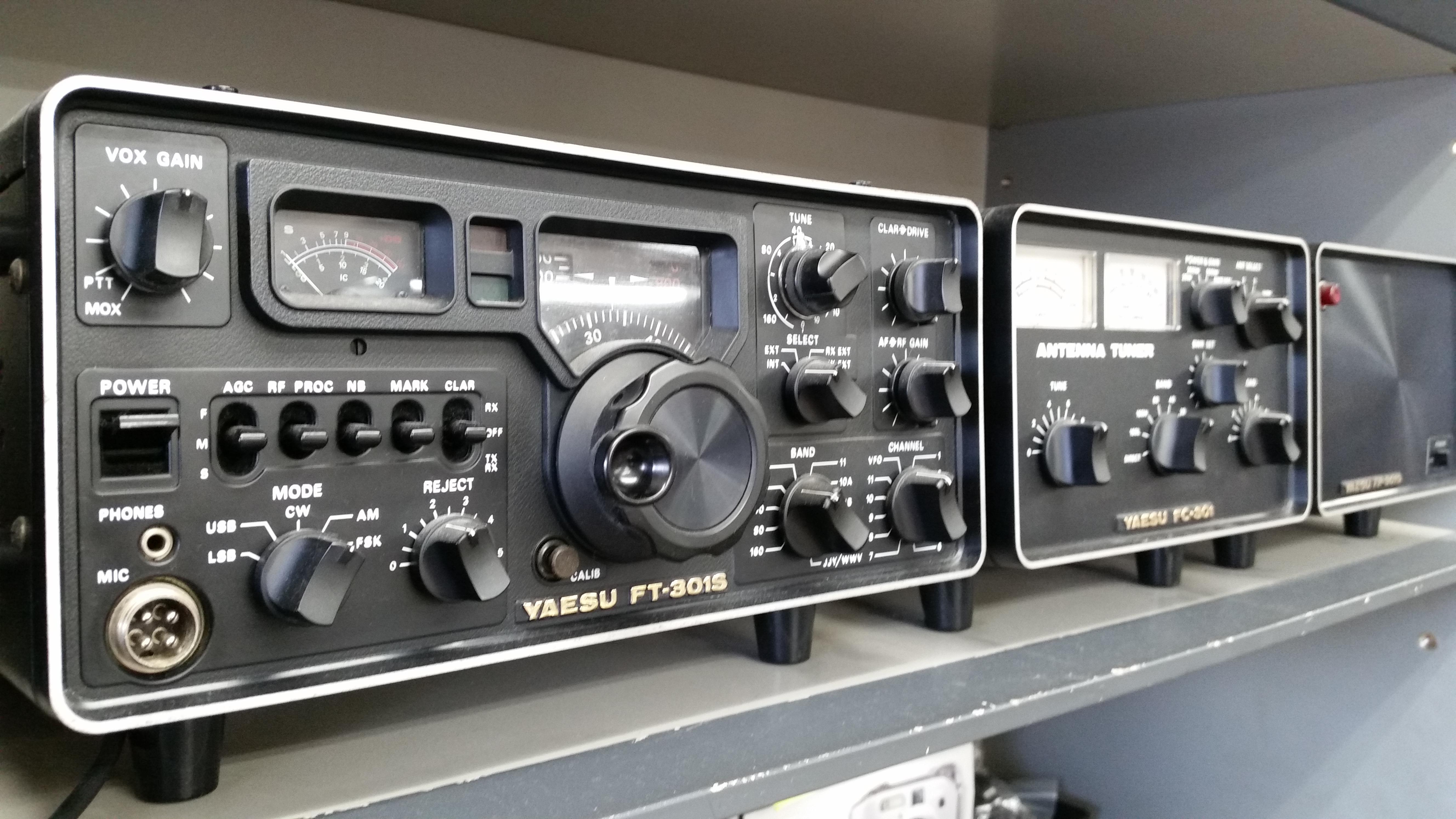 八重洲無線 YAESU FC-301 アンテナチューナー 25W〜500W YAESU FC-301